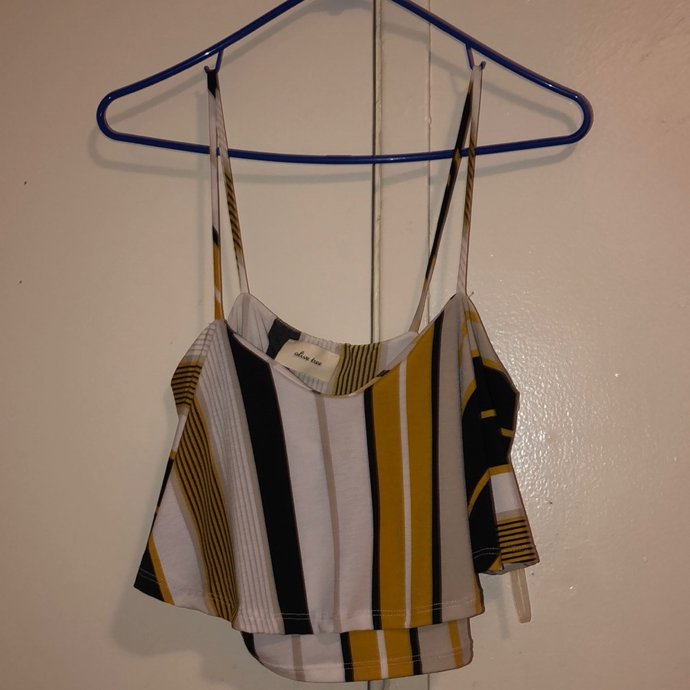 Crop top